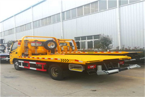 渝北附近拖车救援搭电